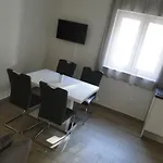 Aurea 아파트