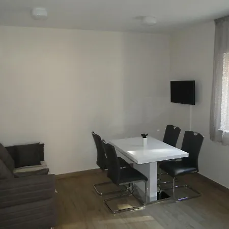 Aurea Apartment *