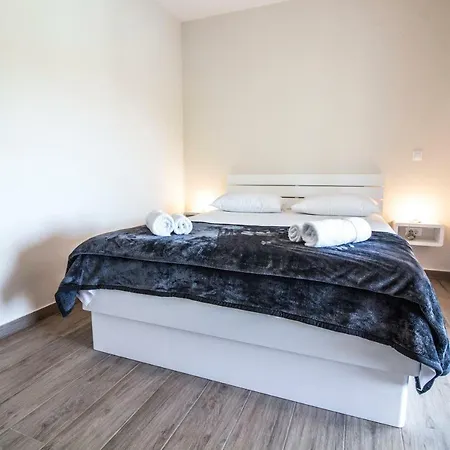 Apartment Aurea *