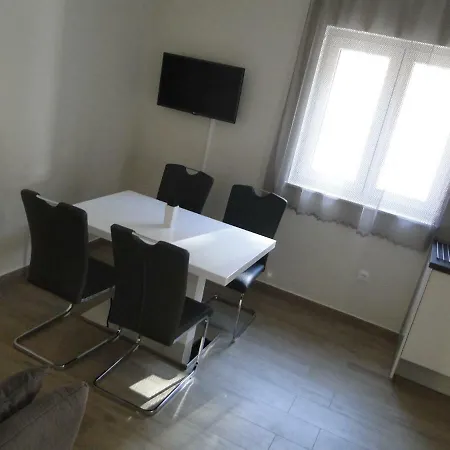 Aurea Apartment